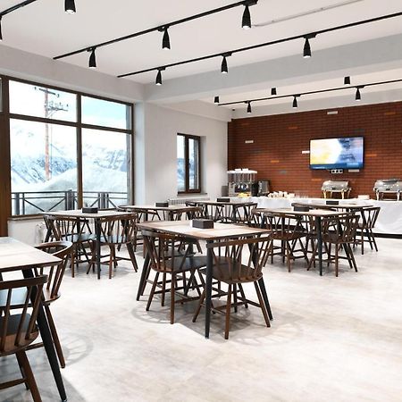 Hotel Ereto 구다우리 외부 사진