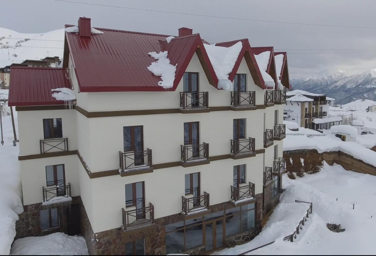 Hotel Ereto 구다우리 외부 사진